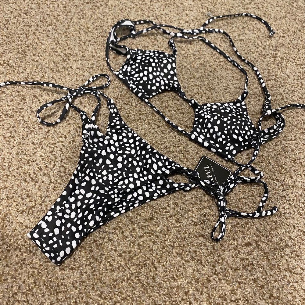 Bikini (never worn)